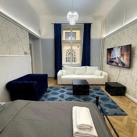 דירה Place Of Grace - 3 Minutes From The Museum And Old Town *