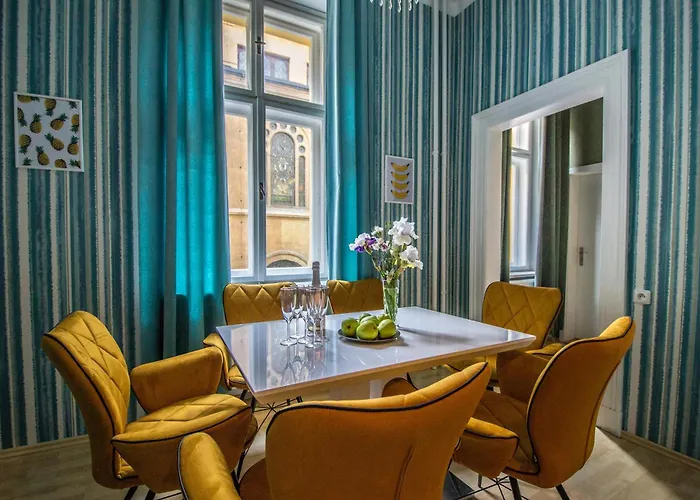Apartment Place Of Grace - 3 Minutes From The Museum And Old Town Prag