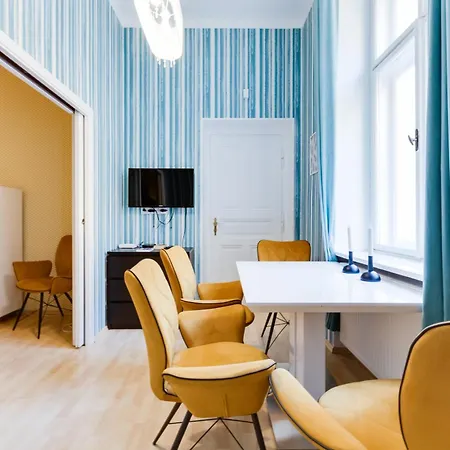 Place Of Grace - 3 Minutes From The Museum And Old Town Praga